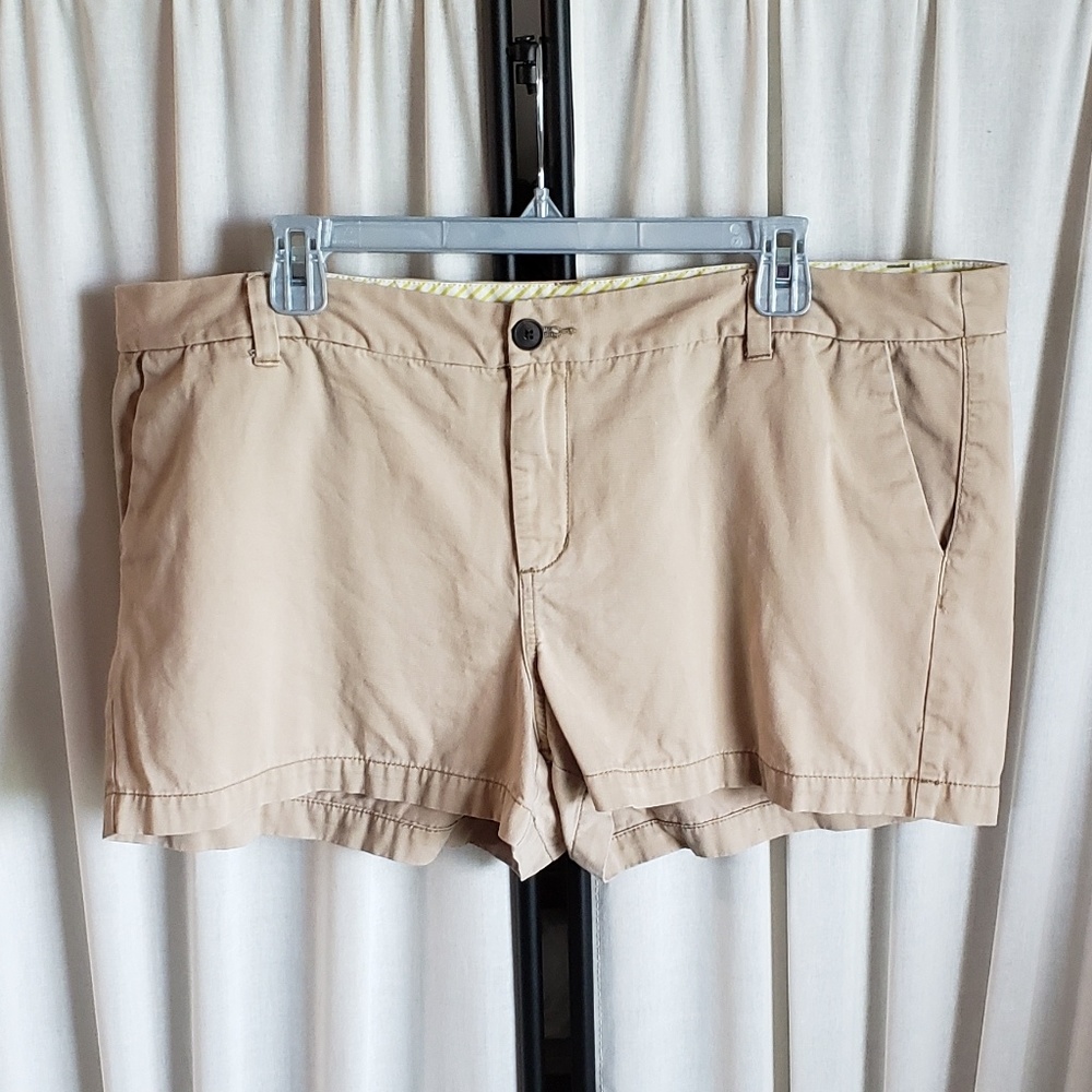 Merona size 18 plus size khaki tan shorts